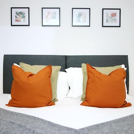 No 49 City Apartments, Perfect For Business And Leisure Stays, 10 Min Drive Into City Centre, Easy Access To Local Transport, 1Br And 2Br Available, Free Parking Cardiff Extérieur photo