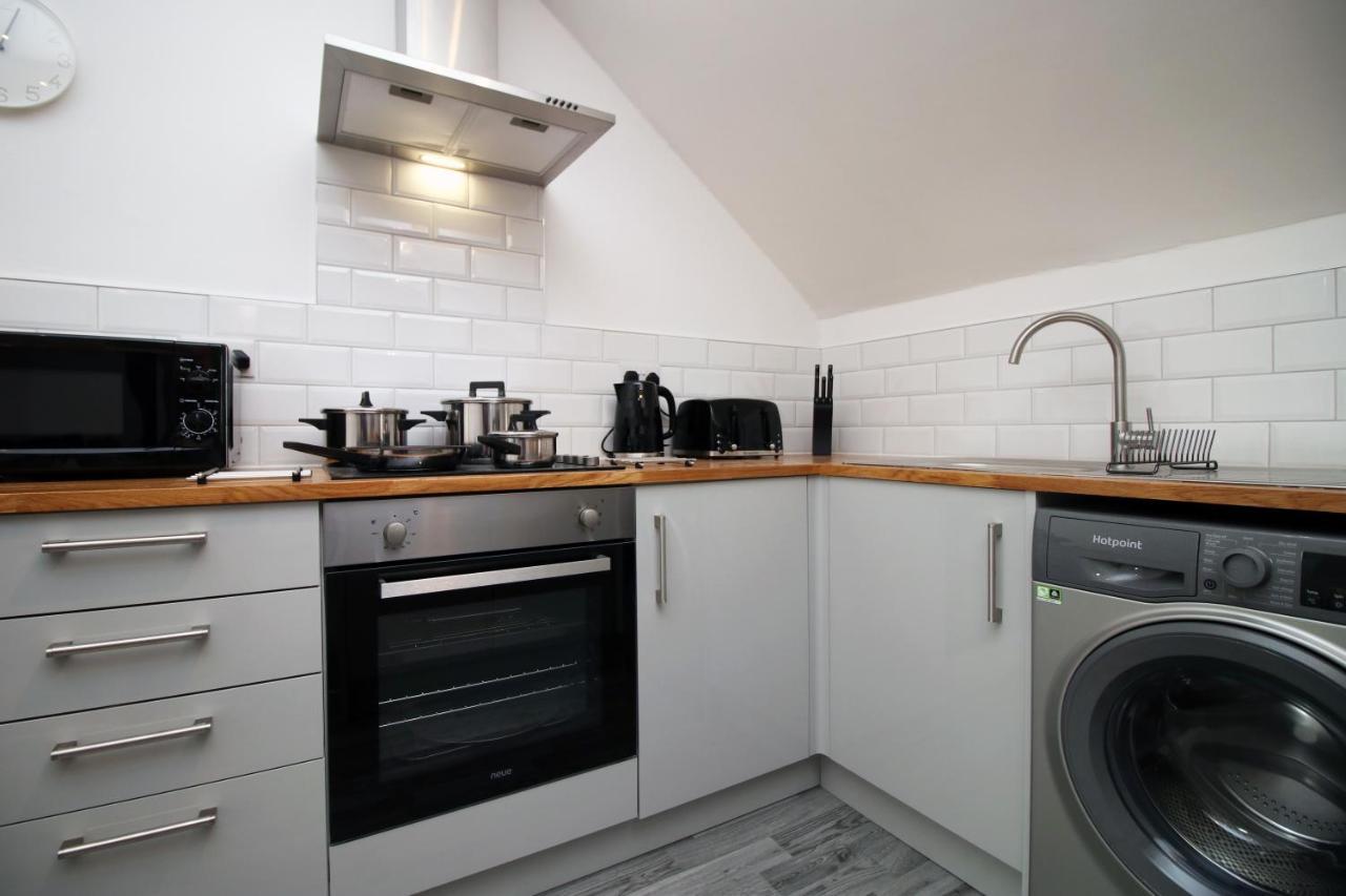No 49 City Apartments, Perfect For Business And Leisure Stays, 10 Min Drive Into City Centre, Easy Access To Local Transport, 1Br And 2Br Available, Free Parking Cardiff Extérieur photo