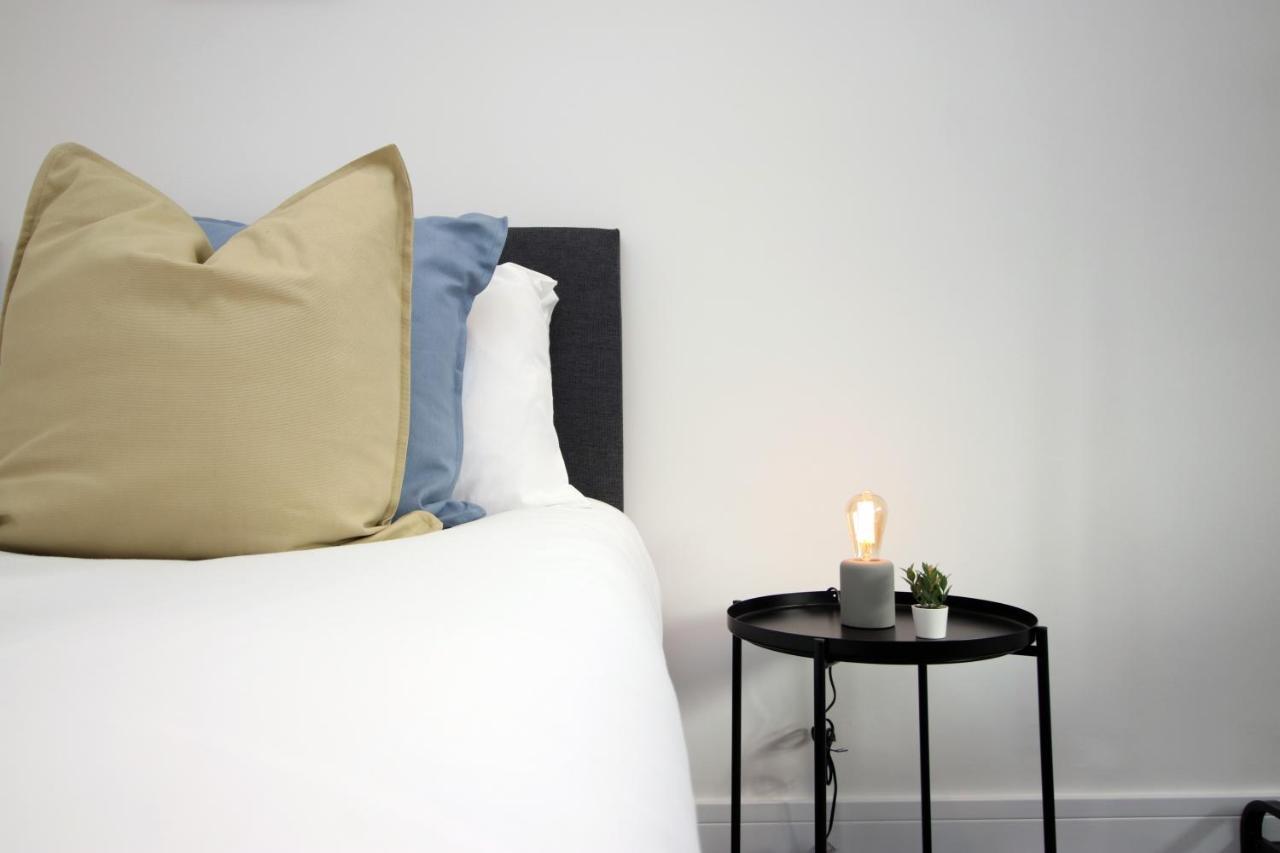 No 49 City Apartments, Perfect For Business And Leisure Stays, 10 Min Drive Into City Centre, Easy Access To Local Transport, 1Br And 2Br Available, Free Parking Cardiff Extérieur photo